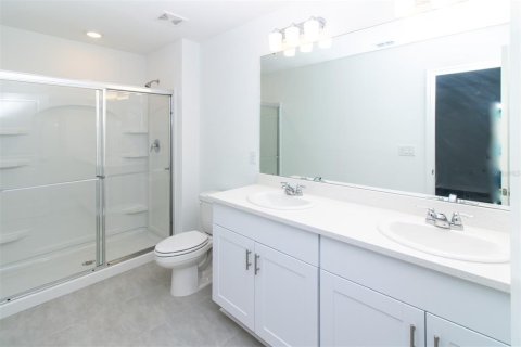 Townhouse in Edgewater, Florida 3 bedrooms, 144.28 sq.m. № 1907025 - photo 17