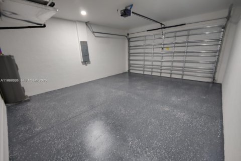 Villa ou maison à louer à Cape Coral, Floride: 3 chambres, 152.55 m2 № 2060809 - photo 28