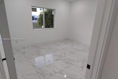Villa ou maison à louer à Cape Coral, Floride: 3 chambres, 152.55 m2 № 2060809 - photo 14