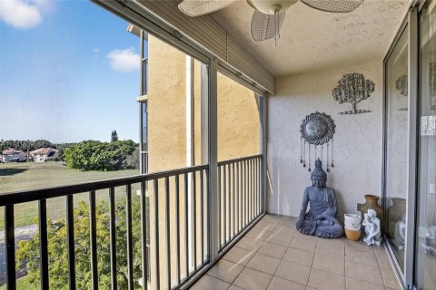 Condo in Lauderhill, Florida, 3 bedrooms  № 1998639 - photo 18