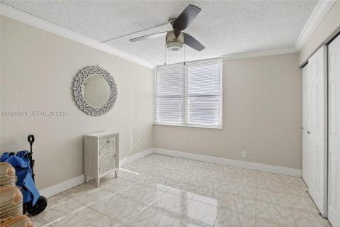 Condo in Lauderhill, Florida, 3 bedrooms  № 1998639 - photo 24