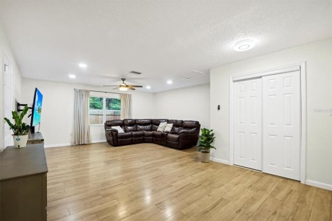 House in Lakeland, Florida 3 bedrooms, 119.75 sq.m. № 1761209 - photo 8