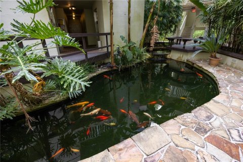 Condo in Gainesville, Florida, 3 bedrooms  № 1656631 - photo 12