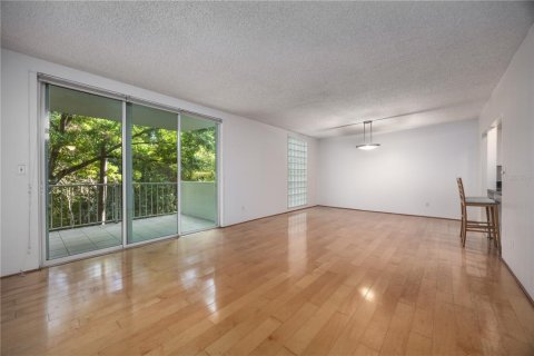 Copropriété à vendre à Gainesville, Floride: 3 chambres, 144.74 m2 № 1656631 - photo 2