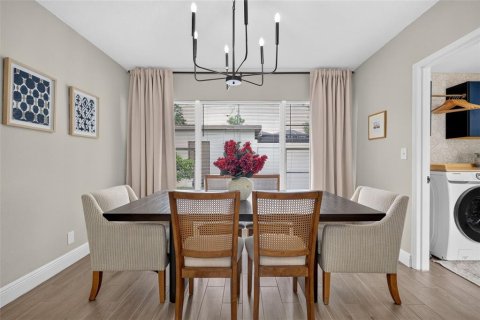 Villa ou maison à vendre à Tampa, Floride: 4 chambres, 122.45 m2 № 2408077 - photo 12