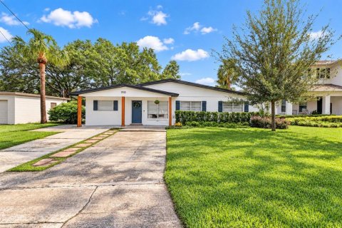 Villa ou maison à Tampa, Floride 4 chambres, 122.45 m2 № 2408077