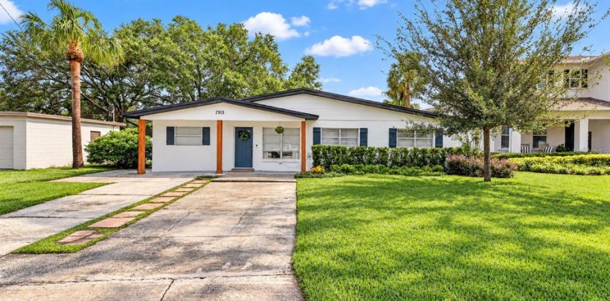Villa ou maison à Tampa, Floride 4 chambres, 122.45 m2 № 2408077