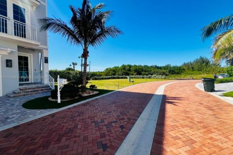 Terreno en venta en St. Lucie, Florida № 1868336 - foto 6