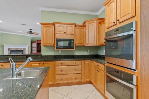 House in Montverde, Florida 4 bedrooms, 397.71 sq.m. № 1687790 - photo 15