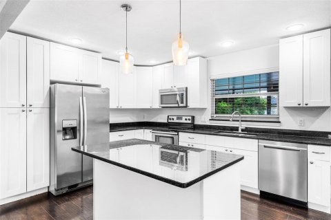 Villa ou maison à vendre à Maitland, Floride: 4 chambres, 153.01 m2 № 1858461 - photo 5