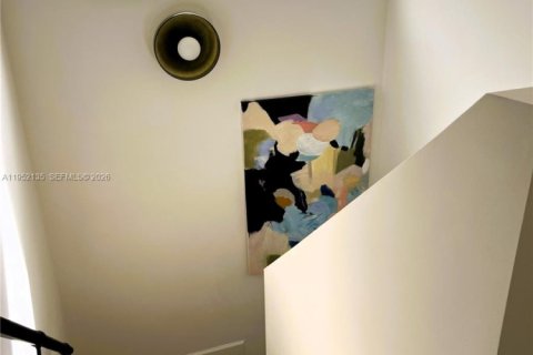 Casa en venta en Miami, Florida, 3 dormitorios, 216.56 m2 № 2006391 - foto 17