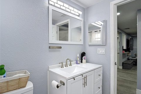 Villa ou maison à louer à Holiday, Floride: 2 chambres, 95.5 m2 № 2098945 - photo 10