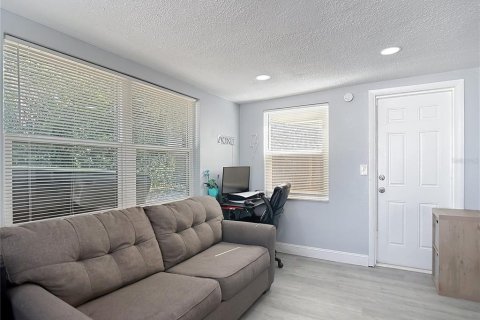 Villa ou maison à louer à Holiday, Floride: 2 chambres, 95.5 m2 № 2098945 - photo 6