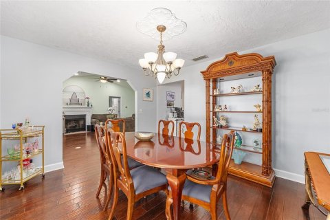 House in Ocala, Florida 3 bedrooms, 185.06 sq.m. № 1842089 - photo 21