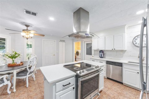 House in Ocala, Florida 3 bedrooms, 185.06 sq.m. № 1842089 - photo 29