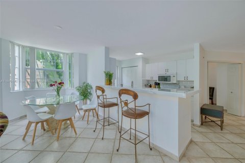 Condominio en venta en Aventura, Florida, 3 dormitorios, 125.42 m2 № 1858618 - foto 9
