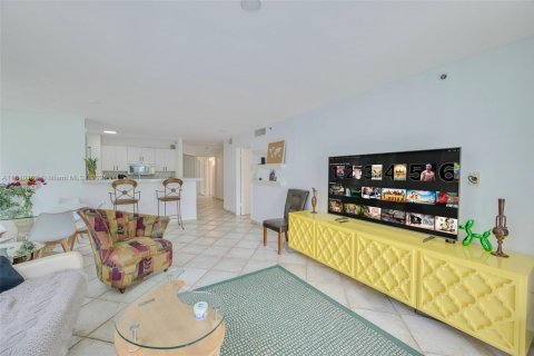 Condominio en venta en Aventura, Florida, 3 dormitorios, 125.42 m2 № 1858618 - foto 11