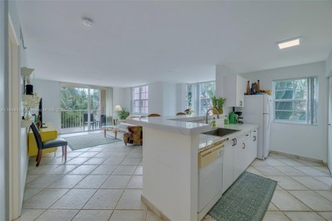 Condominio en venta en Aventura, Florida, 3 dormitorios, 125.42 m2 № 1858618 - foto 15