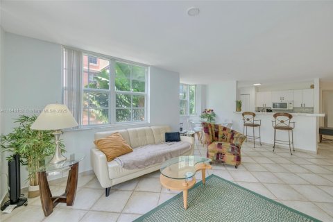 Condominio en venta en Aventura, Florida, 3 dormitorios, 125.42 m2 № 1858618 - foto 8