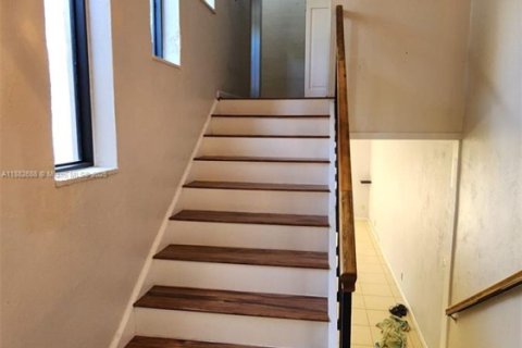 Townhouse in Lauderhill, Florida 2 bedrooms, 133.41 sq.m. № 1942164 - photo 14
