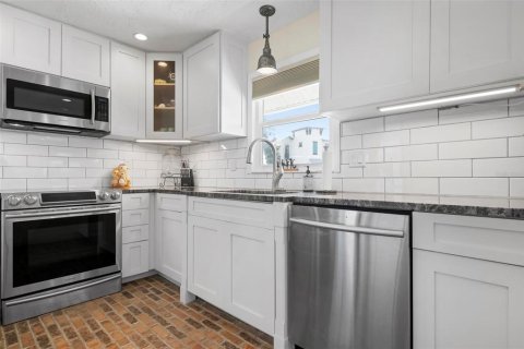 House in Venice, Florida 2 bedrooms, 137.12 sq.m. № 1537855 - photo 28