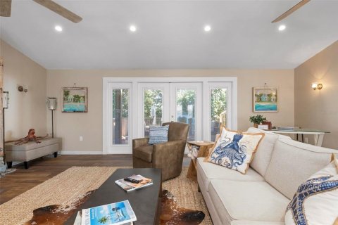 House in Venice, Florida 2 bedrooms, 137.12 sq.m. № 1537855 - photo 6