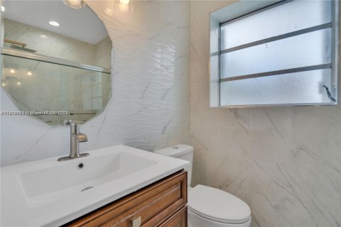 Купить кондоминиум в Майами, Флорида 2 спальни, 105.91м2, № 1886569 - фото 13