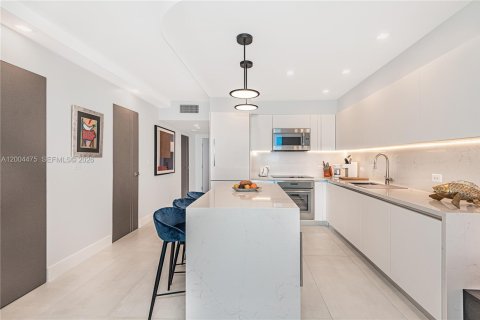 Condominio en alquiler en Miami Beach, Florida, 1 dormitorio, 81.75 m2 № 2068583 - foto 10