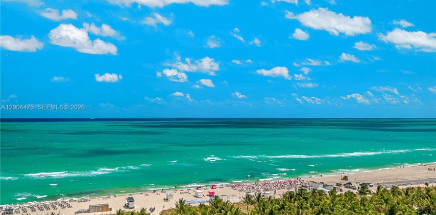 Condominio en Miami Beach, Florida, 1 dormitorio № 2068583