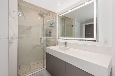 Condominio en alquiler en Miami Beach, Florida, 1 dormitorio, 81.75 m2 № 2068583 - foto 19