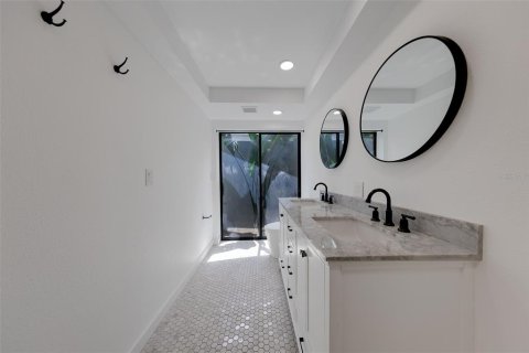 Casa en venta en Palm Harbor, Florida, 3 dormitorios, 158.49 m2 № 2386675 - foto 23