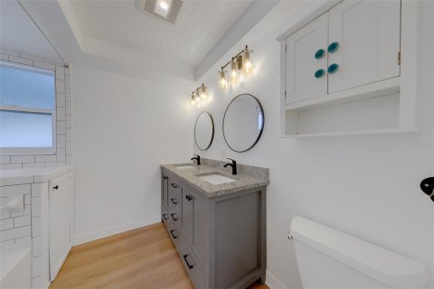 Casa en venta en Palm Harbor, Florida, 3 dormitorios, 158.49 m2 № 2386675 - foto 30