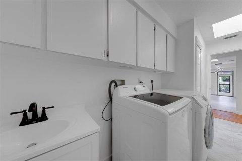Casa en venta en Palm Harbor, Florida, 3 dormitorios, 158.49 m2 № 2386675 - foto 28