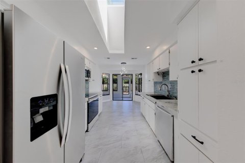 Casa en venta en Palm Harbor, Florida, 3 dormitorios, 158.49 m2 № 2386675 - foto 13