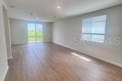 Villa ou maison à louer à Zephyrhills, Floride: 4 chambres, 149.29 m2 № 2378156 - photo 14