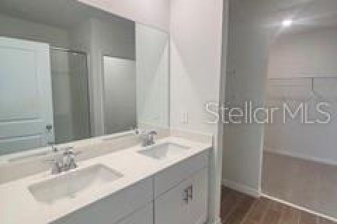 Villa ou maison à louer à Zephyrhills, Floride: 4 chambres, 149.29 m2 № 2378156 - photo 16