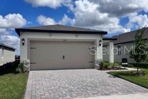 Villa ou maison à louer à Zephyrhills, Floride: 4 chambres, 149.29 m2 № 2378156 - photo 2