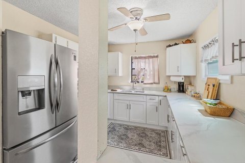 House in Port St. Lucie, Florida 2 bedrooms, 86.77 sq.m. № 2146616 - photo 29