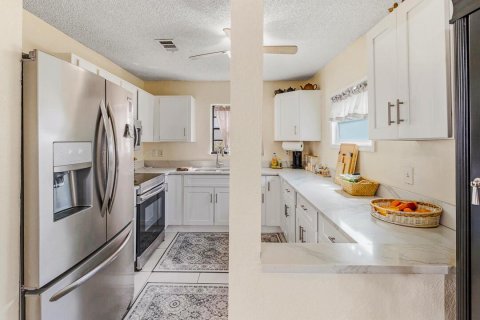 House in Port St. Lucie, Florida 2 bedrooms, 86.77 sq.m. № 2146616 - photo 27