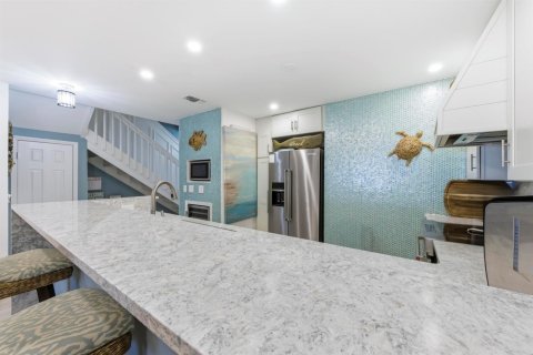 Купить таунхаус в Палм-Бич-Гарденс, Флорида 8 комнат, 152.55м2, № 2082497 - фото 11
