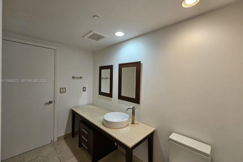 Снять в аренду кондоминиум в Майами, Флорида 2 спальни, 134.71м2, № 2031568 - фото 11