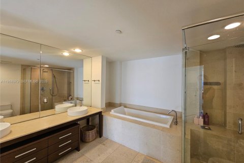 Снять в аренду кондоминиум в Майами, Флорида 2 спальни, 134.71м2, № 2031568 - фото 5