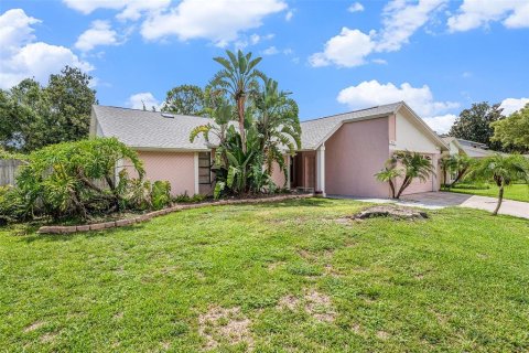 House in Tampa, Florida 3 bedrooms, 170.66 sq.m. № 1798127 - photo 4