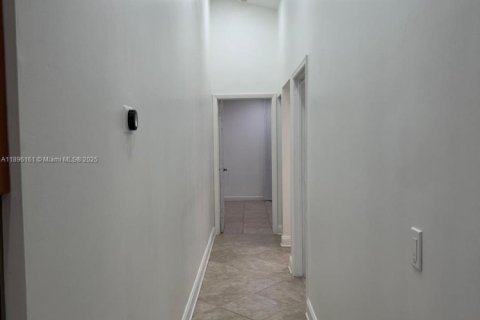 Casa en alquiler en Greenacres, Florida, 3 dormitorios, 146.69 m2 № 1950396 - foto 10