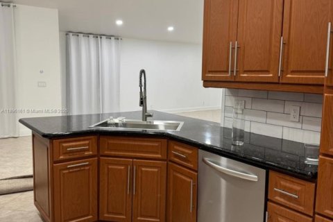 Casa en alquiler en Greenacres, Florida, 3 dormitorios, 146.69 m2 № 1950396 - foto 4