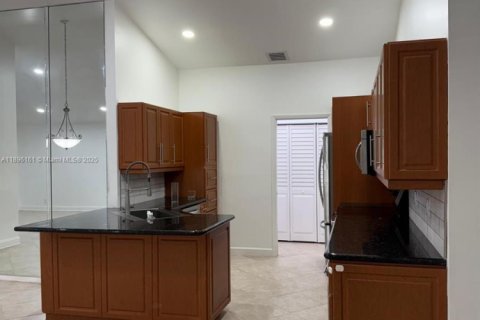 Casa en alquiler en Greenacres, Florida, 3 dormitorios, 146.69 m2 № 1950396 - foto 5