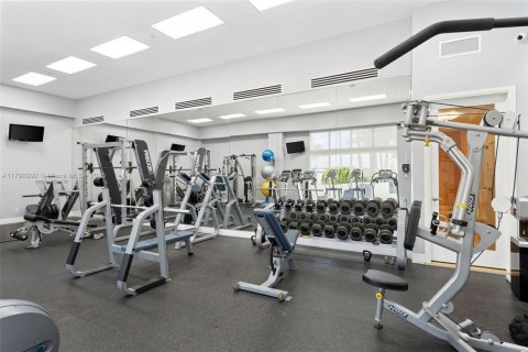 Condominio en venta en Miami Beach, Florida, 1 dormitorio, 88.44 m2 № 1864693 - foto 21