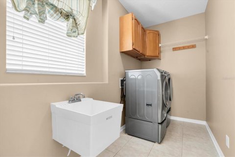 Casa en venta en Wesley Chapel, Florida, 3 dormitorios, 245.63 m2 № 1917960 - foto 25