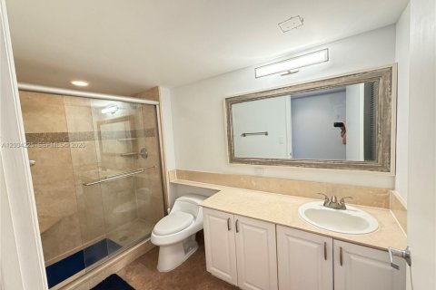 Condominio en alquiler en Miami Beach, Florida, 2 dormitorios, 109.62 m2 № 2068436 - foto 5