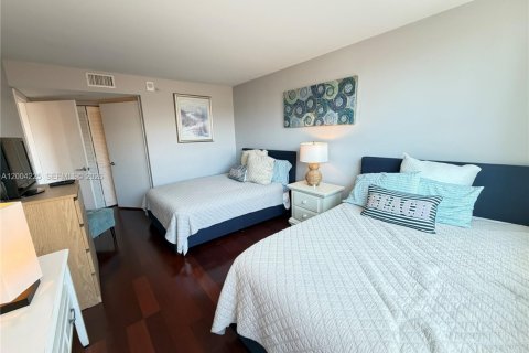 Condominio en alquiler en Miami Beach, Florida, 2 dormitorios, 109.62 m2 № 2068436 - foto 7